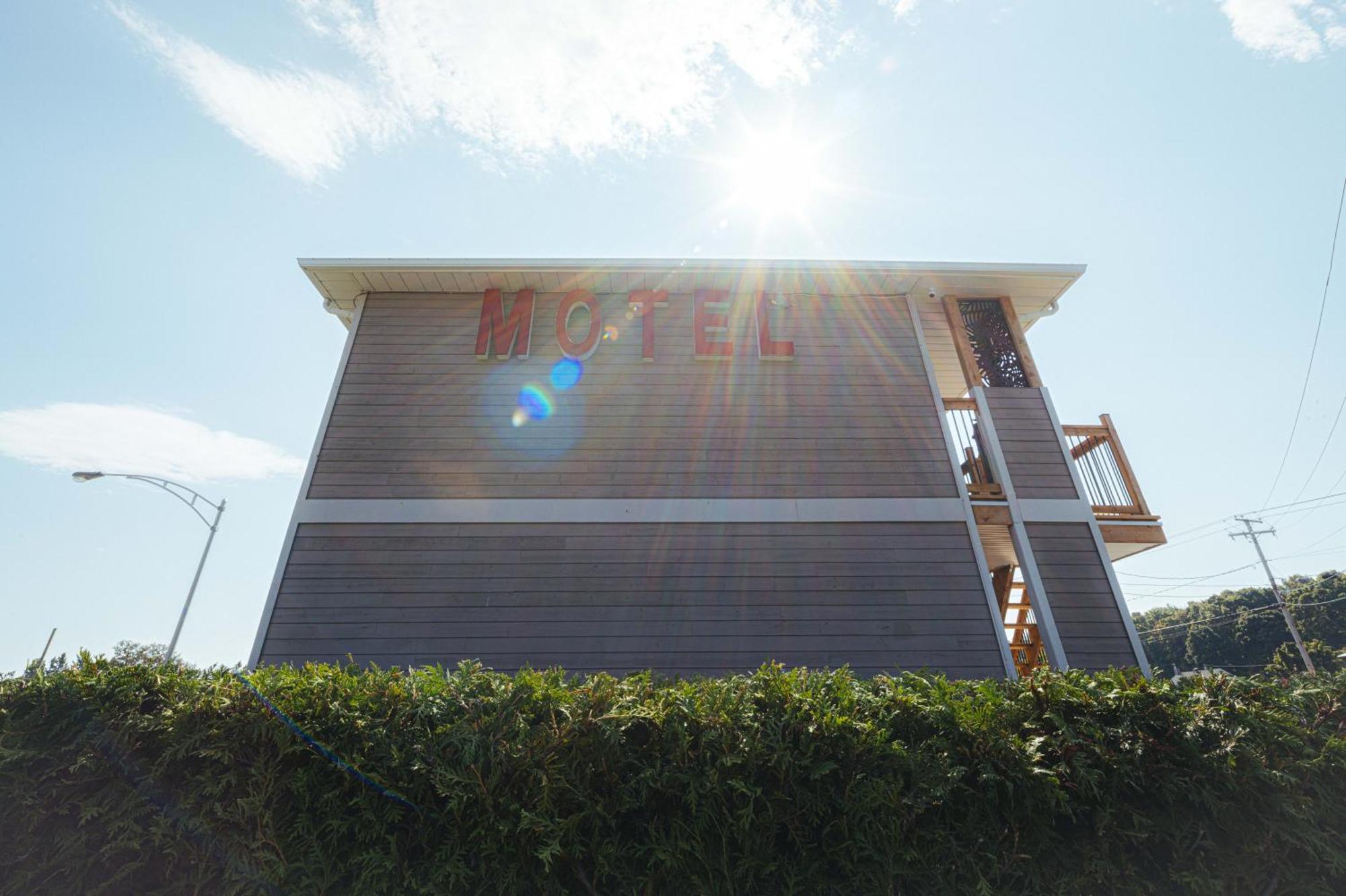 Motel Le Point De Vue La Malbaie Exteriér fotografie