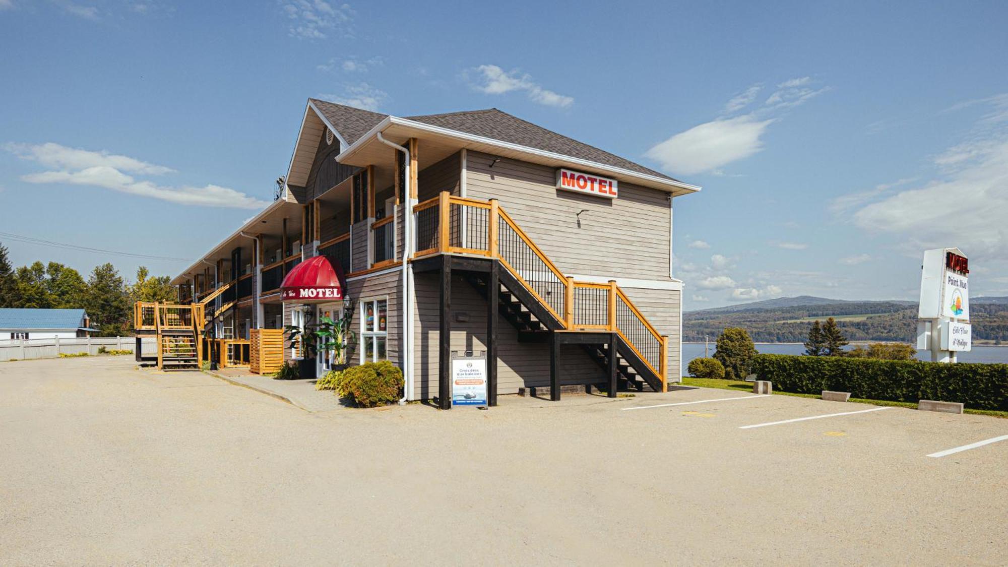 Motel Le Point De Vue La Malbaie Exteriér fotografie